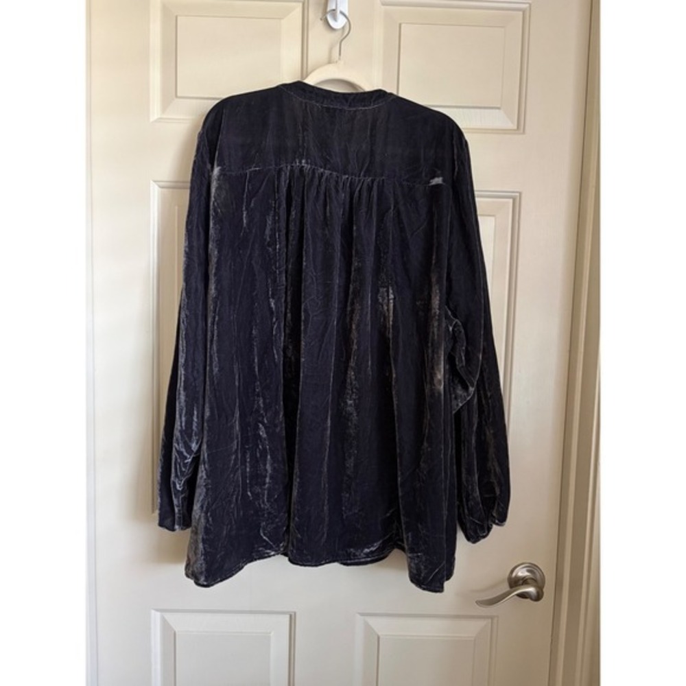 Torrid Gray Velvet Embroidered Babydoll Blouse Tunic Size 4X Boho Whimsigoth - Picture 6 of 8